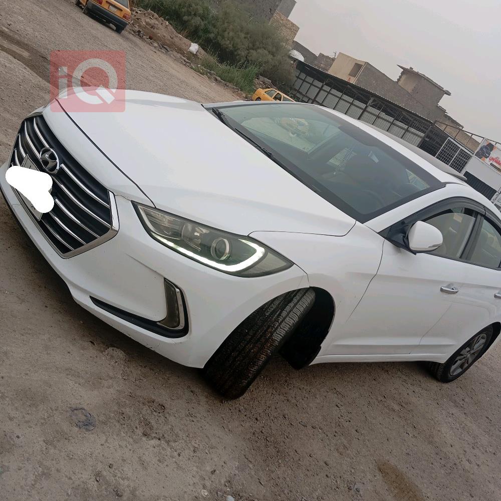 هیوندای ئەلەنترا